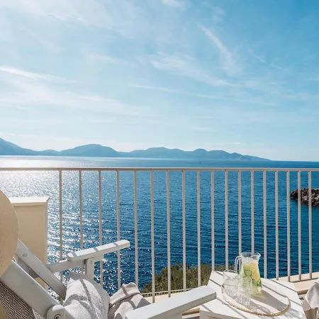 Kanakis דירה אסוס